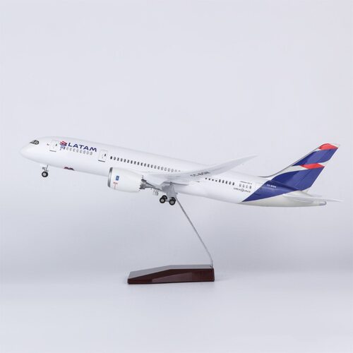 43CM拉美B787带灯客机模型