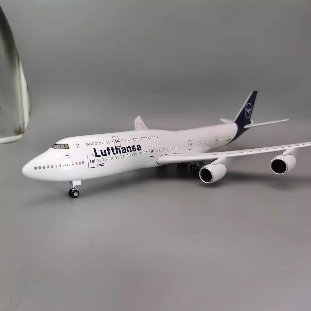 汉莎新航空Scale 1:150 47cm B747-8 Lufthansa New飞机模型摆件
