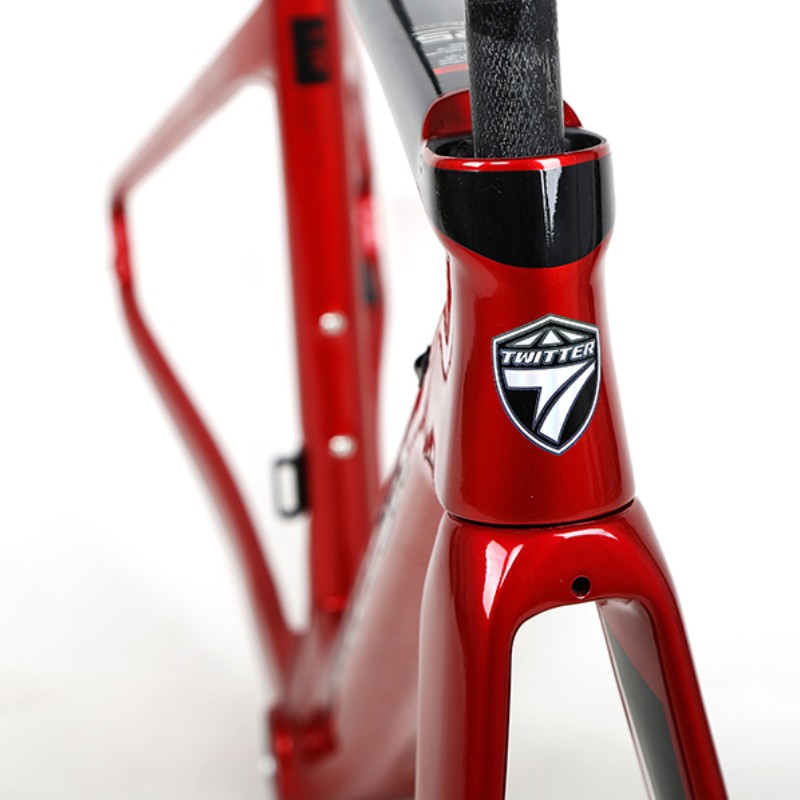 骓特公路车架R5碳纤维700cC刹diy气动超轻破风公路自行车架