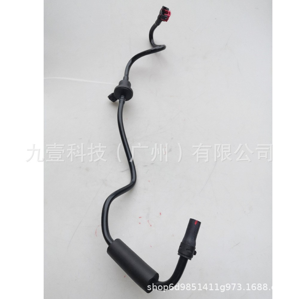 适用福特福睿斯碳罐电磁阀汽油管碳罐发动机进气阀ED8G-9D289-AB