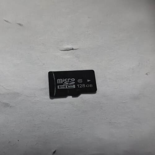 议价128GB microSDHC存储卡，Class1可维修