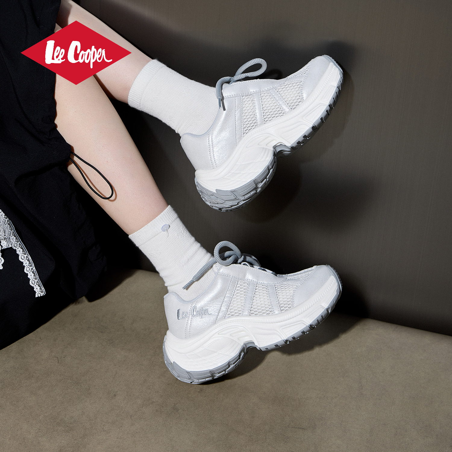 Lee Cooper2025秋季新款网面透气厚底老爹鞋女时尚潮流运动休闲鞋