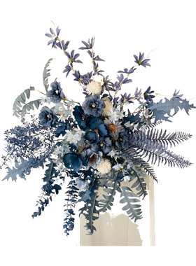 红色婚庆仿真花i婚礼花排背景架拐角花铁艺几何路引花点布置花森