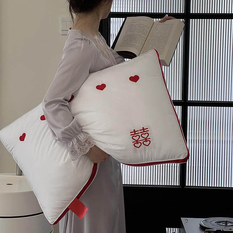 浪漫结婚红色枕头单只纯棉柔软纤维护颈枕芯陪嫁家用婚庆婚嫁床品,自行车/骑行装备/零配件,更多零件/配件,淘宝优惠券,粉丝福利购,淘宝优惠卷