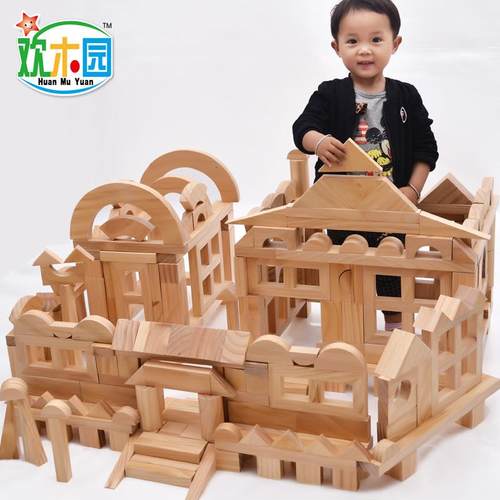 幼儿园大型积木建构区原木色实心木质大块安吉积木拼装搭建玩具