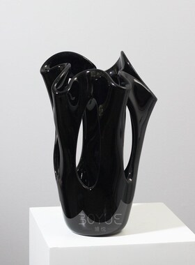 中古风经典黑色花瓣镂空黑色琉璃花瓶高J端会所酒店样板间家居摆