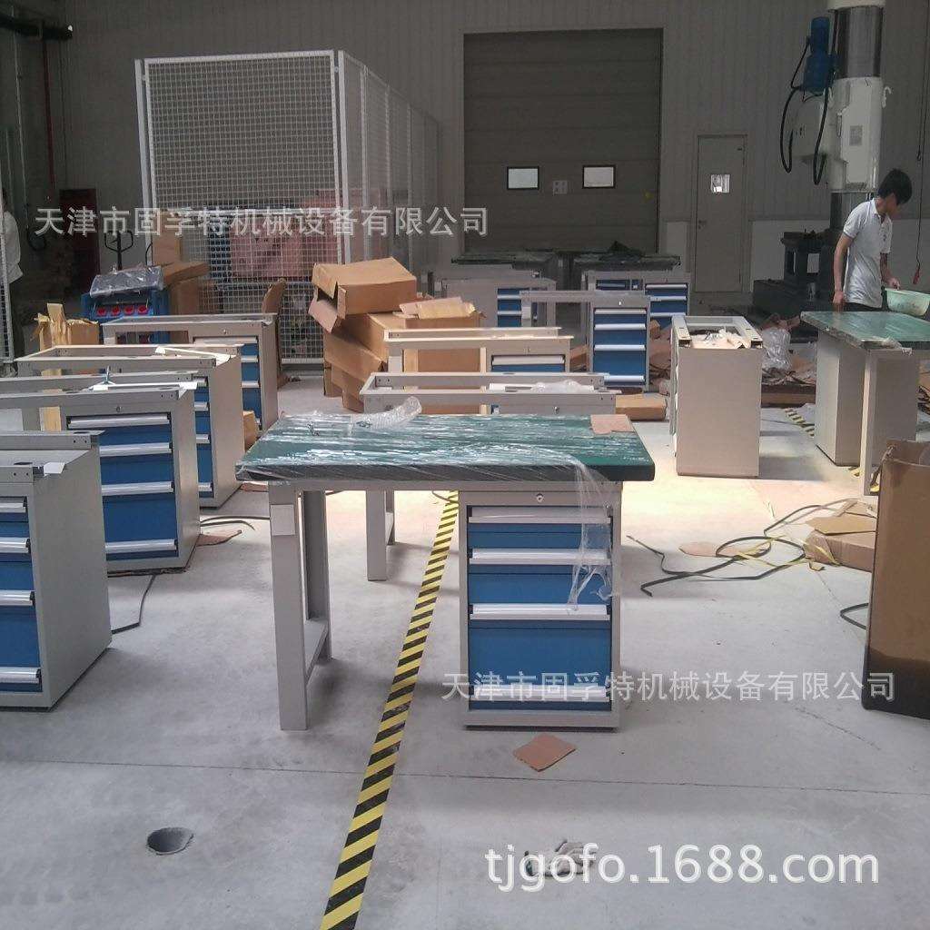 天津百叶挂板工作台 带照明工作台 防静电台面工作台生产厂家