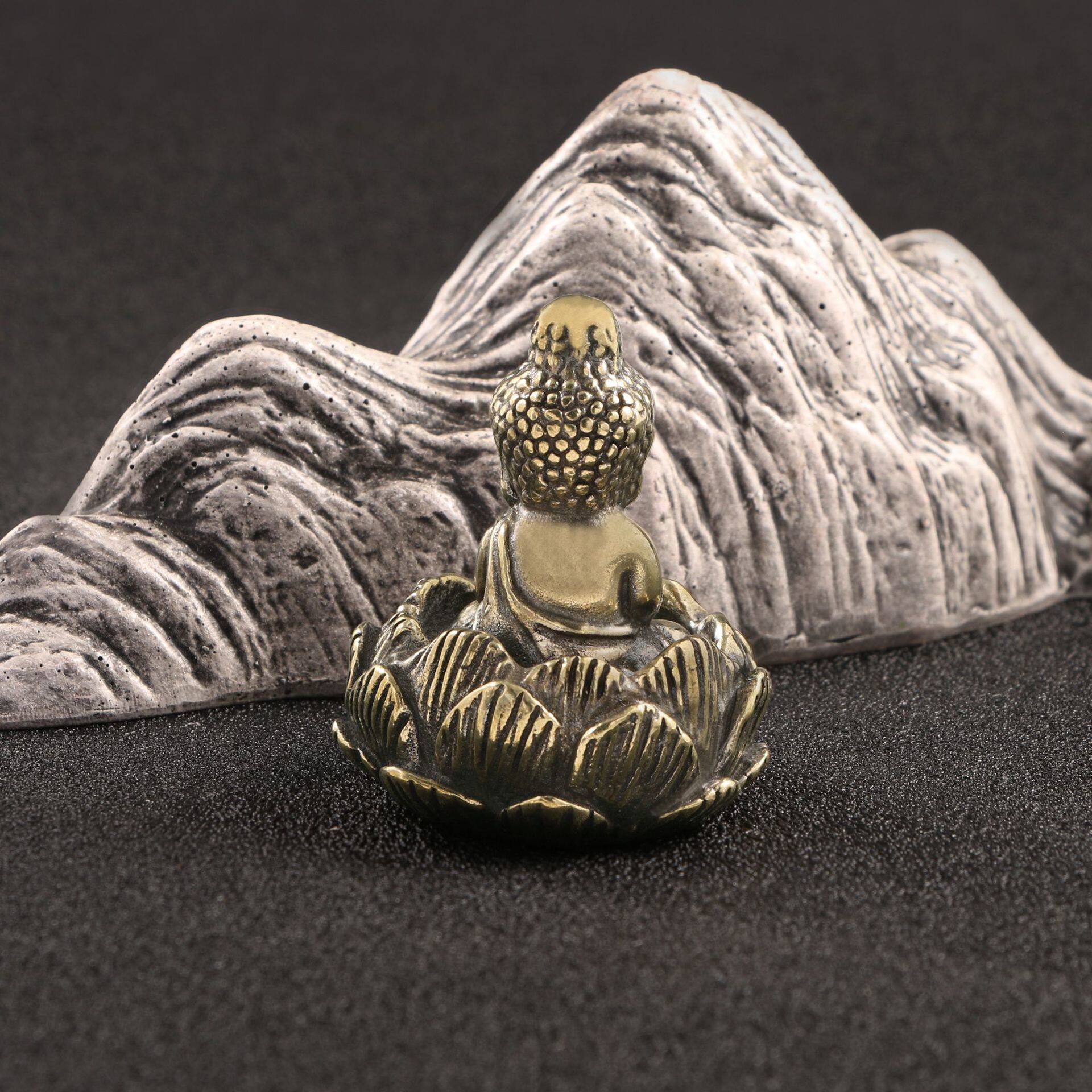 仿古董古玩做旧黄铜摆件佛像小释迦牟尼莲座书房摆件茶宠铜工艺品