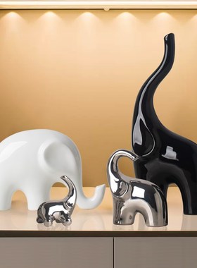 新款大象摆件酒柜装饰品四口w之家高级感轻奢玄关电视柜餐边柜摆