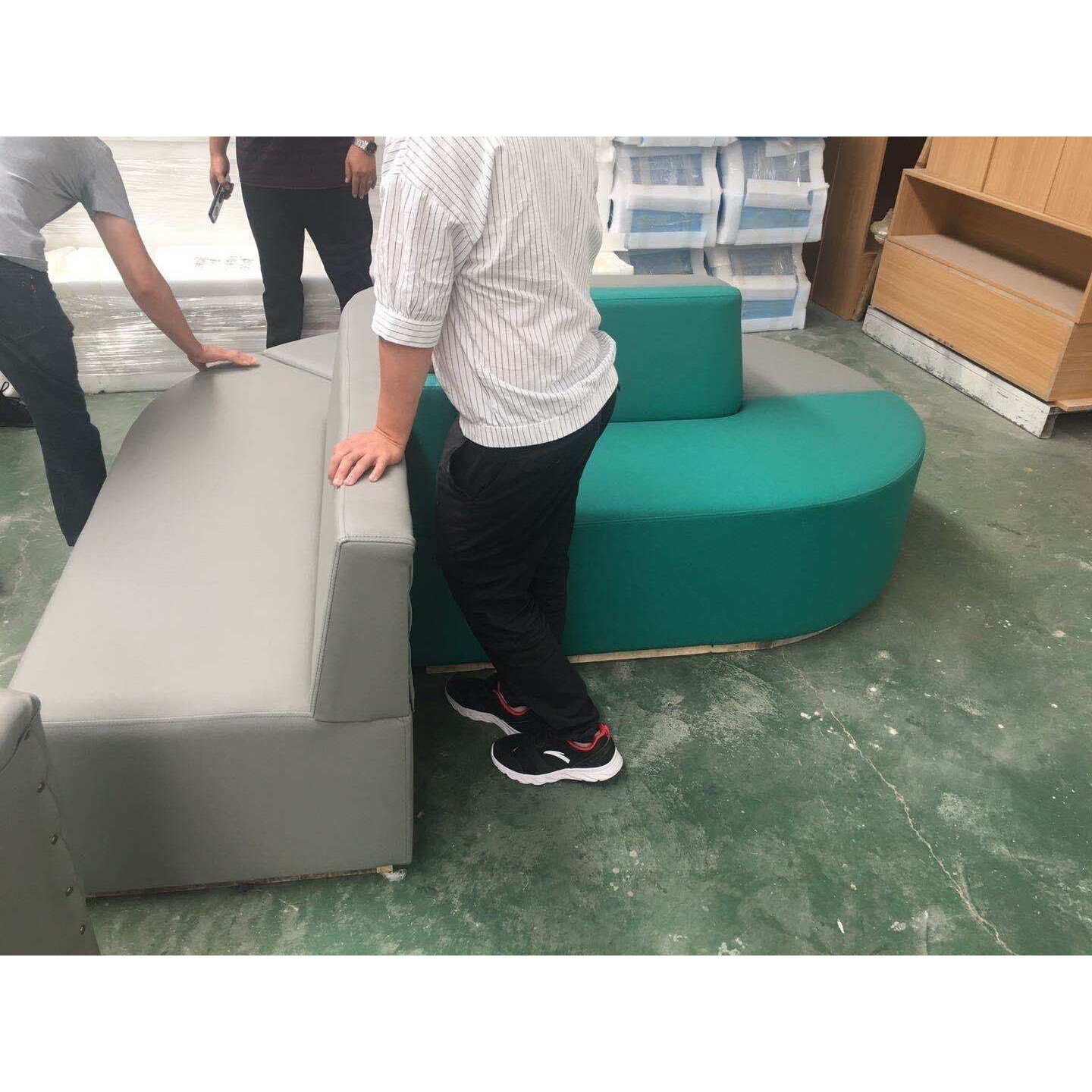 农业银行接待大厅等候区排号区休息区多人组合卡座沙发皮质沙发