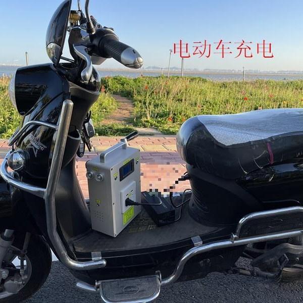 手摇发电机户外小巧多功能便携电源大功率220V500W输出E18青伊