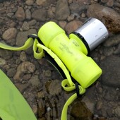 led专业潜水头灯水下超亮强光远射头戴式 防水手电筒充电户外矿灯