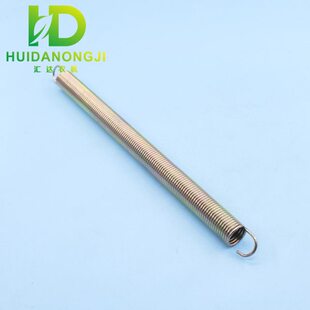 雷沃谷神玉米收割机配件三行四行粮仓果穗箱挡板回位拉簧张紧弹簧