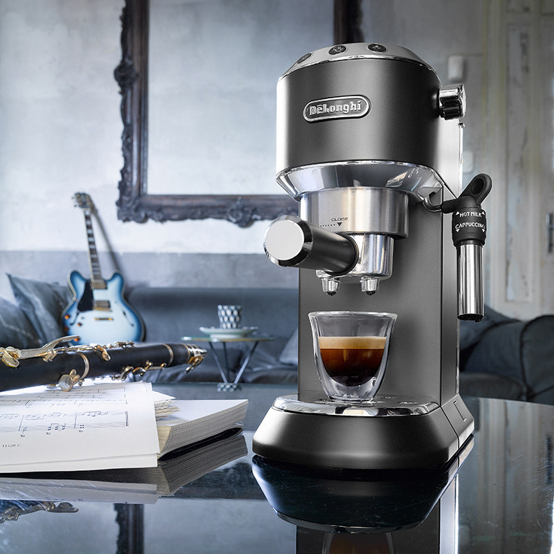 nghi/德龙 EC685半自动咖啡机泵压意式美式家用奶泡一体小型