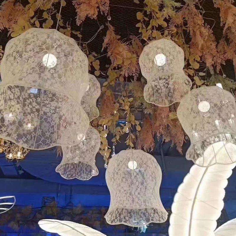 厂家直供新款婚庆创意道具十头玉兰花吊灯婚礼堂吊顶布置发光装饰