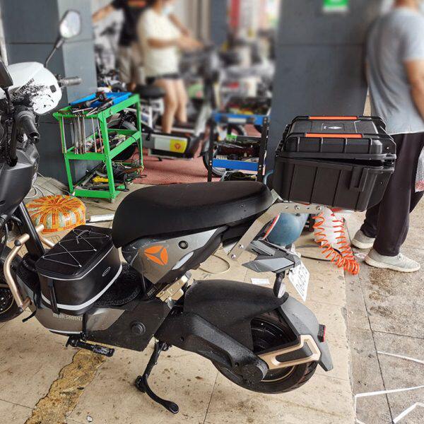 雅迪电瓶车后尾箱改装 电动车小号防水后备箱小型电单车储物尾箱