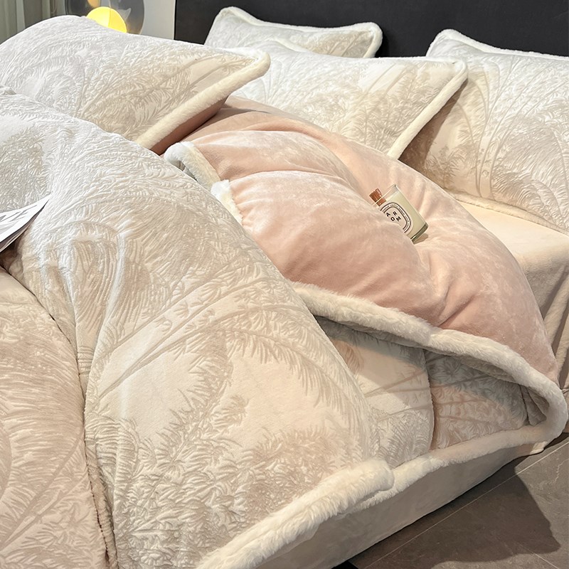 高档雕花绒床上四件套轻奢高级感牛奶绒床品加厚珊瑚绒面床单被套