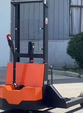 牌CDD15QYA1.5吨全电动步行越野款堆高车电动叉车橡胶轮