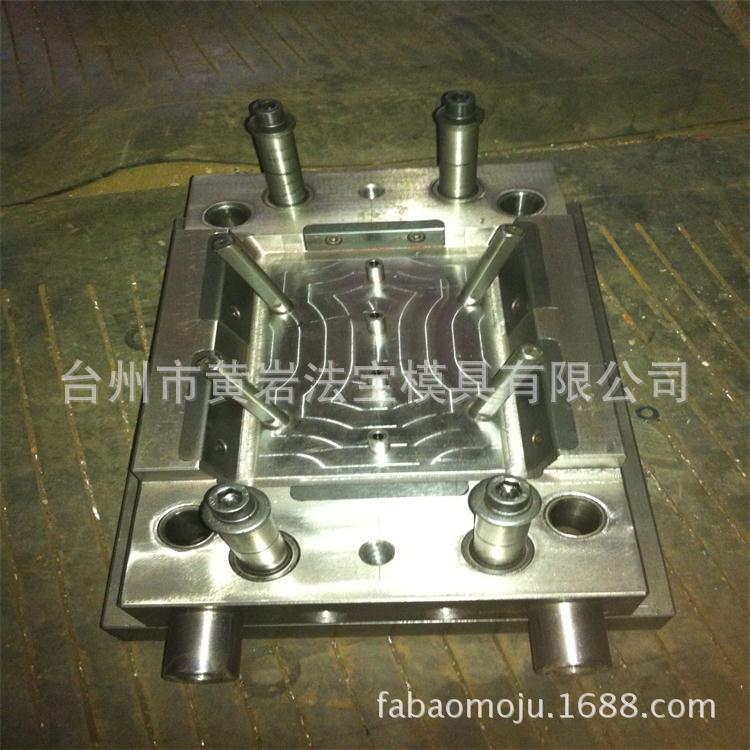 专业供应各种款式大小瓶盖塑料模具注塑模具来样厂家专业定做
