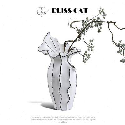 轻奢欧式花瓶黑白鱼尾树脂花器客厅玄关电视柜创意摆件台面软装饰,家居饰品,花瓶,淘宝优惠券,粉丝福利购,淘宝优惠卷