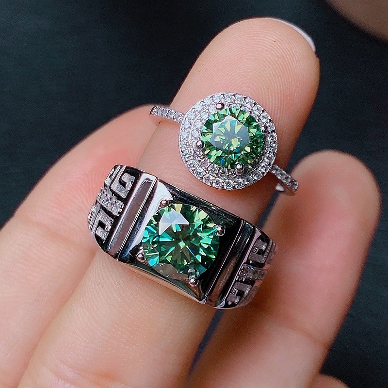 925银镶嵌绿莫桑钻情侣戒指   美桑 GRA 腰码 2克拉