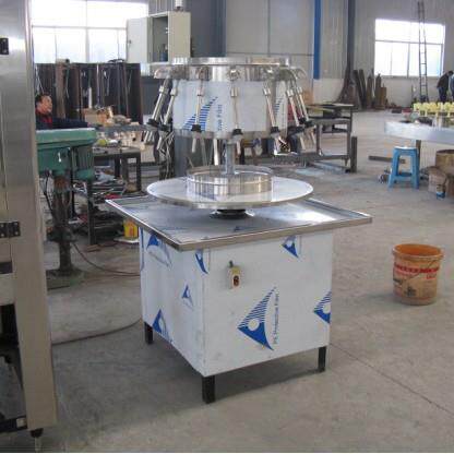 山东供应半自动葡萄酒灌装机果汁灌装机酱油醋灌装机厂家现货