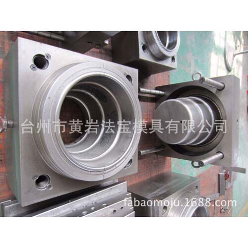 黄岩制作塑料桶模具铍铜桶模具涂料桶模具薄壁桶模具水桶模具