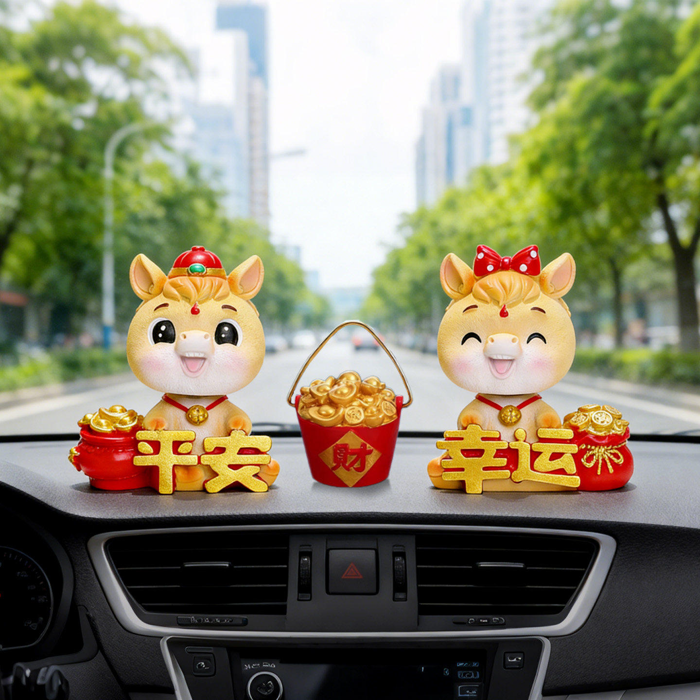 马上有钱马年吉祥物摇头车载摆件2026汽车中控台装饰品车内公仔