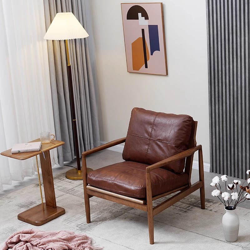 北欧实木休闲沙发椅真皮现代w轻奢客房书房阳台汉克椅中古单人椅