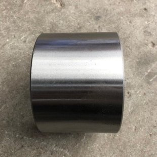 东方红LX804/904短前桥(大桥型)轴传动支座轴承座(大锥套90*99*72