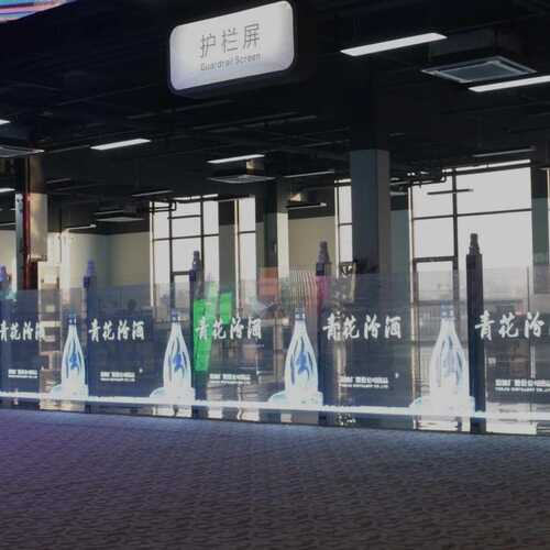 P5-10室外护栏屏  透明护栏屏 弧型护栏屏 玻璃护栏屏  led玻璃屏