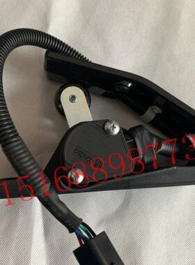 亚星新能源纯电动公交车电子油门踏板总成DB1110-020203