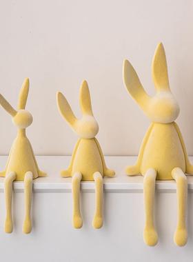 现代简约卡通植绒坐姿兔子摆件客厅售楼处装饰品公仔克莱因蓝摆设