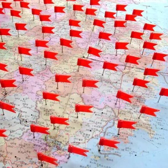 红色100枚盒装旗帜钉 红色地图钉地标钉定位钉软木长钉工字钉按钉图片