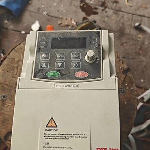 询价德力西变频器2.2kw220v，功能正常可维修