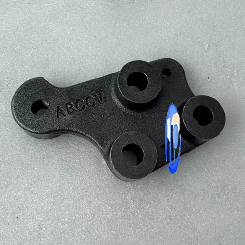 适用于东风康明斯发动机Qs L9 QSc 惰轮带支架 3975326 397532600