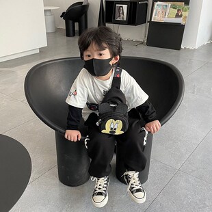 韩版洋气儿童斜挎包包时尚男孩卡通可爱小女孩胸包外出宝宝零钱包