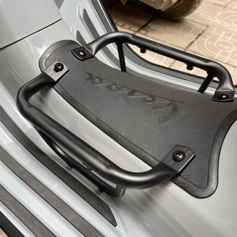 适用Vespa维斯帕GTS300春天冲刺150改装分体中置货架头盔前头盔架