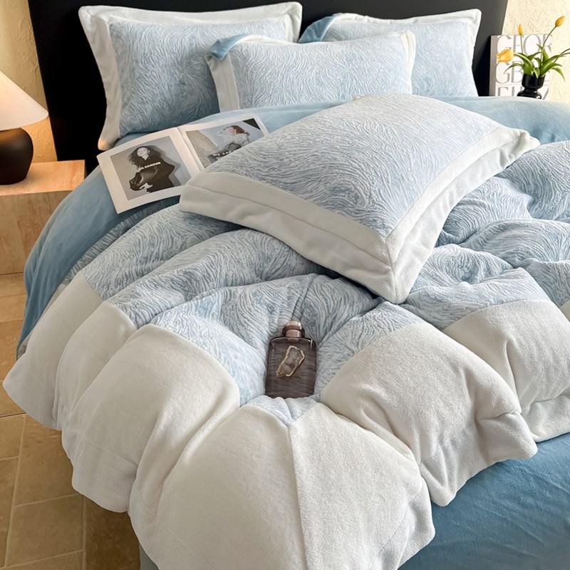 冬季加厚雕花牛奶绒床上四件套新款珊瑚法兰绒面床品被套床单床笠
