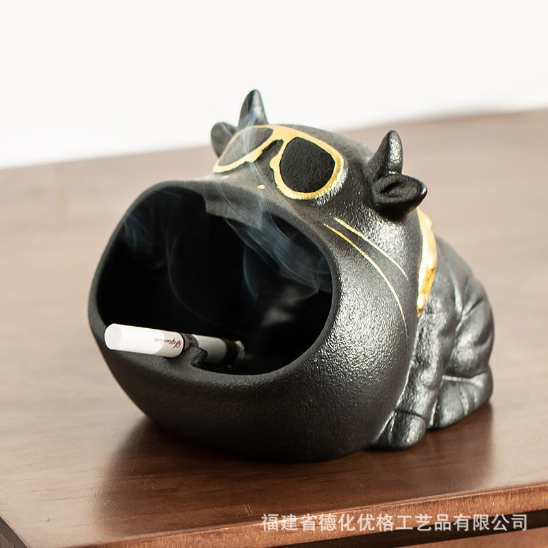 现代艺术灰缸烟灰缸家p用客厅创意个性潮流防飞灰办公室车载牛摆