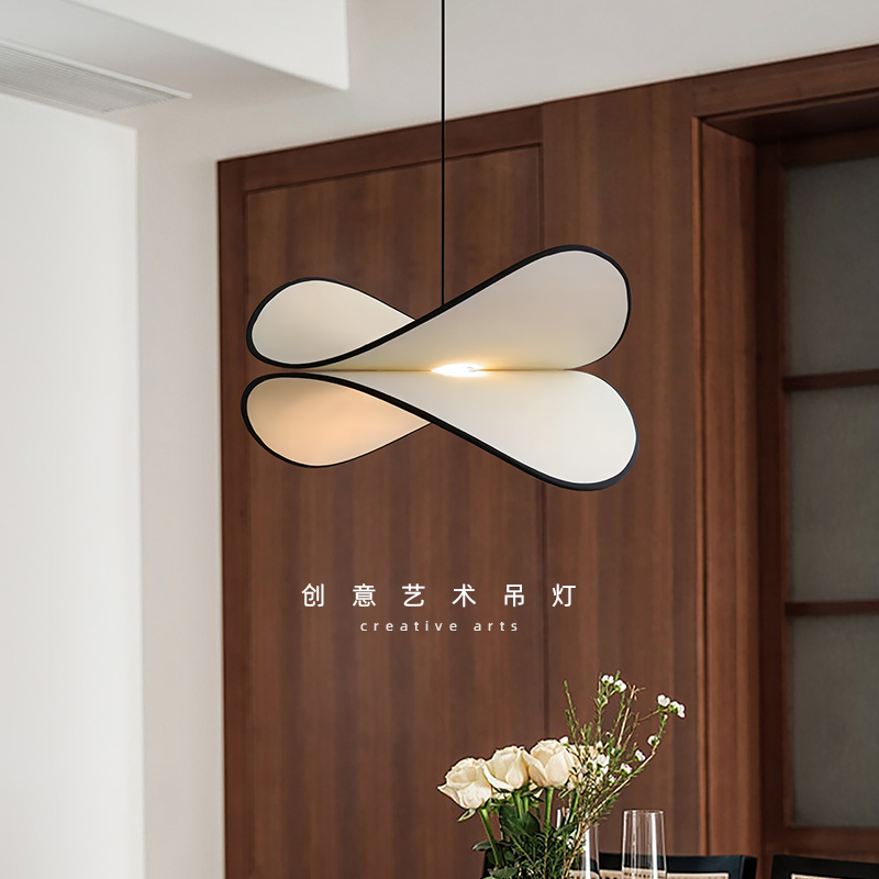 日式侘寂风餐厅灯创意个性网红轻B法式卧室薯片吊灯客厅南洋复古