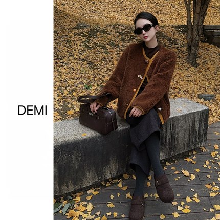 MISS RUILI 定制 2025冬季韩系高级感加厚保暖羊羔绒短外套F1443