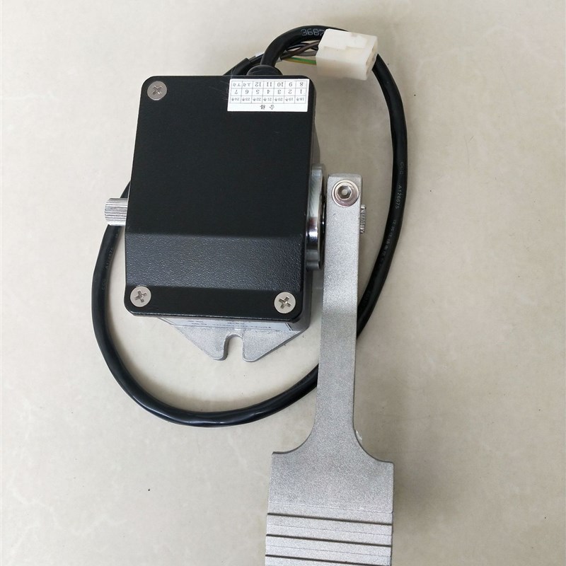 电动观光车巡逻车高尔夫球车0-5K电阻式加速器油门踏板EFP