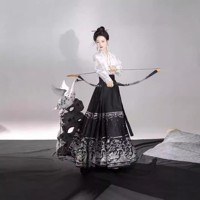 明制马面裙原创国风半身裙螺钿幻彩裙新中式汉服女改良日常套装夏