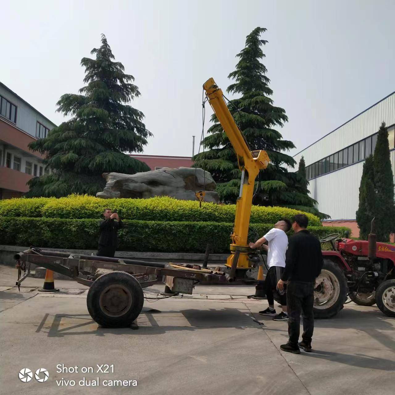 皮卡车电动吊机蓝牌黄牌农用货车渔船加装折叠式液压旋转伸缩