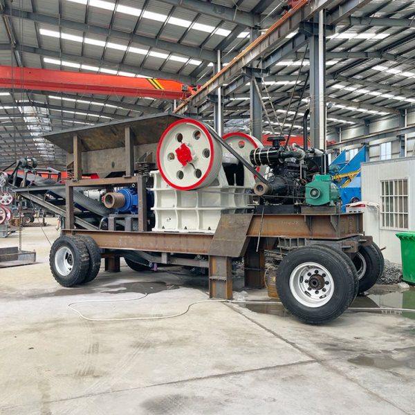 移动颚式破碎机油电两用鄂破机河卵石花岗岩石头移动车制砂碎石机,机械设备,破碎机,淘宝优惠券,粉丝福利购,淘宝优惠卷