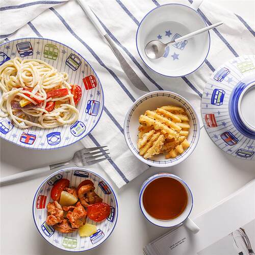 盘本进口儿童陶瓷餐具卡通火车头米餐碗早饭汤杯水果日水杯大面碗