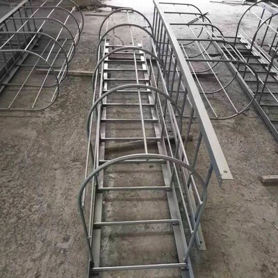 深圳工地15J401热镀锌喷漆防腐检查井钢梯厂房304不锈钢护笼爬梯