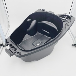 适用铃木摩托车国四新悦星HJ125T 置物箱马桶原厂 23坐桶头盔箱