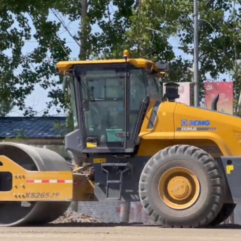 徐工XSc265JS压路机左门总成